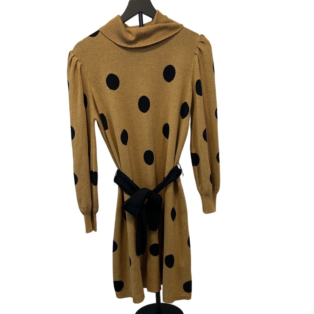 Who What Wear Large Sweater Dress – Camel Yellow Gold with Black Polka Dots